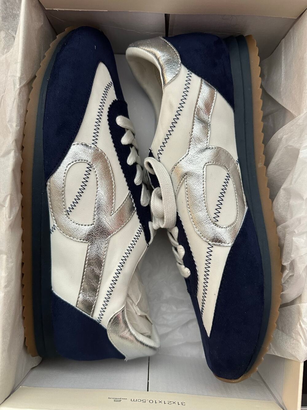 *NWT* Madison Colorblock Lace-Up Women Sneakers - Size 11